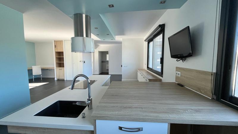 Maison - 180 m² - 4 pièces