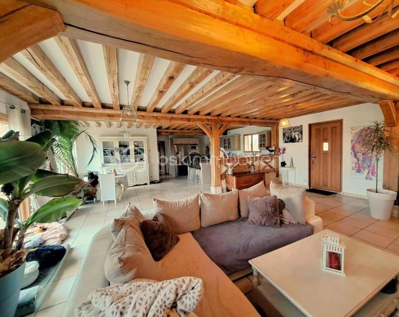Maison - 275 m² - 7 pièces