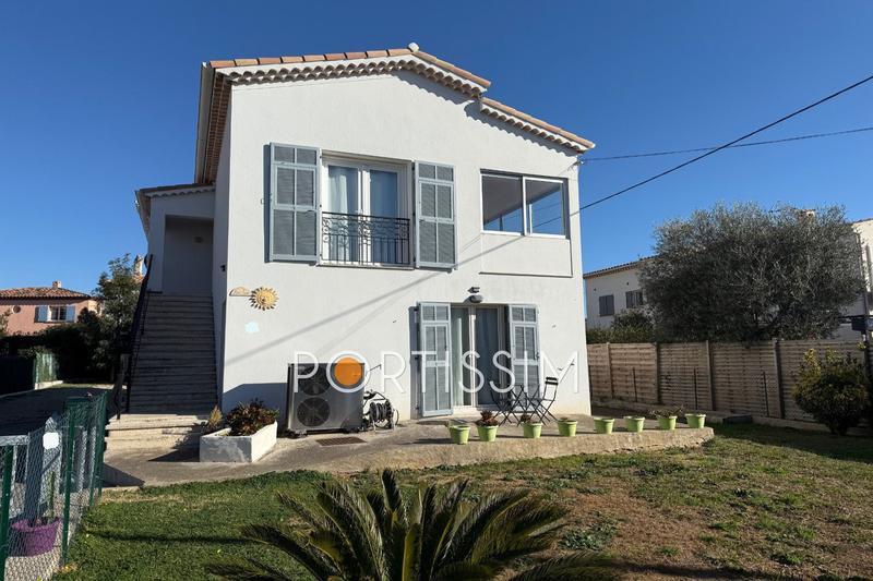 Maison - 161 m² - 7 pièces