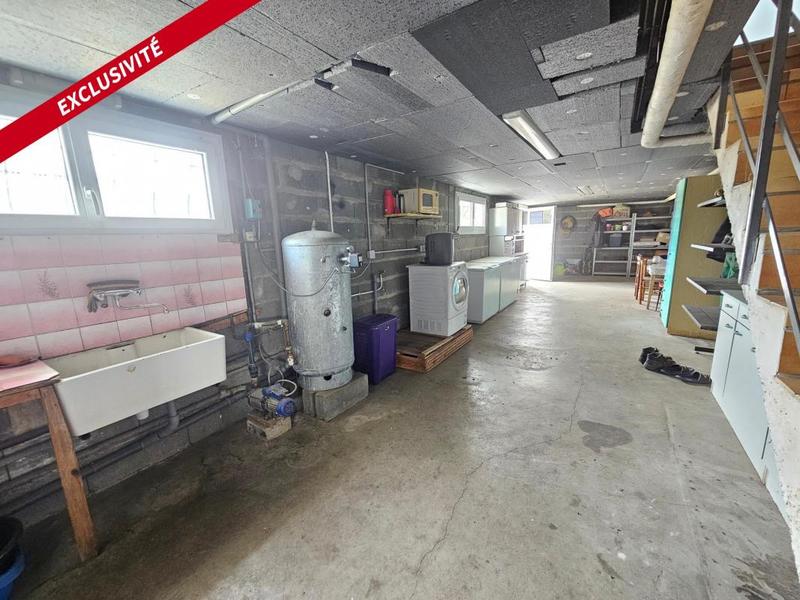 Maison - 180 m² - 8 pièces