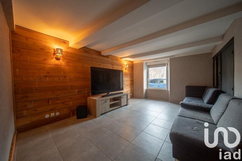 Maison - 198 m² - 7 pièces