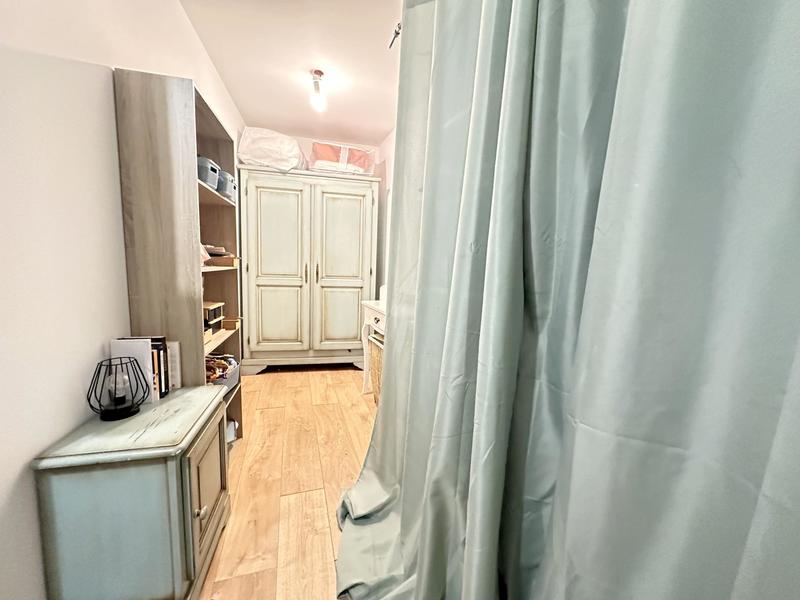 Maison - 201 m² - 9 pièces