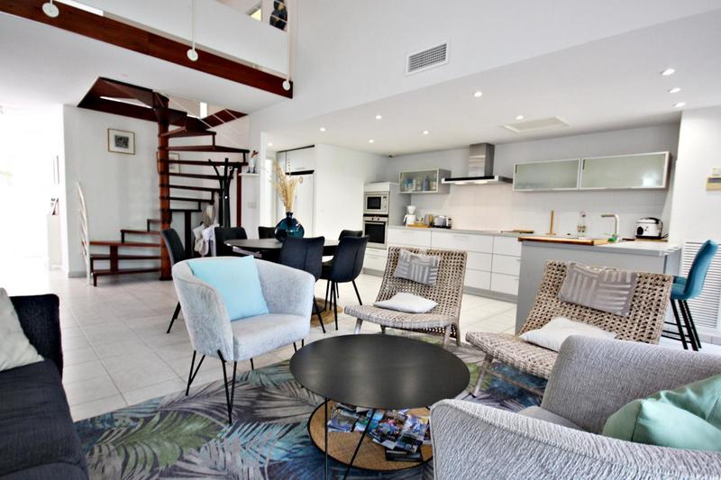 Appartement - 105 m² - 4 pièces