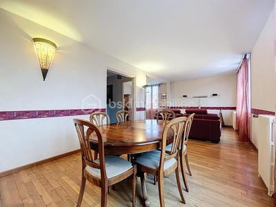 Maison - 150 m² - 7 pièces