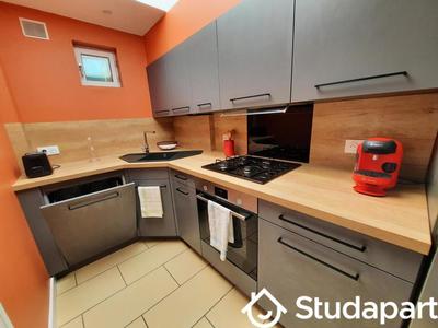 Chambre - 9 m² - 1 pièce