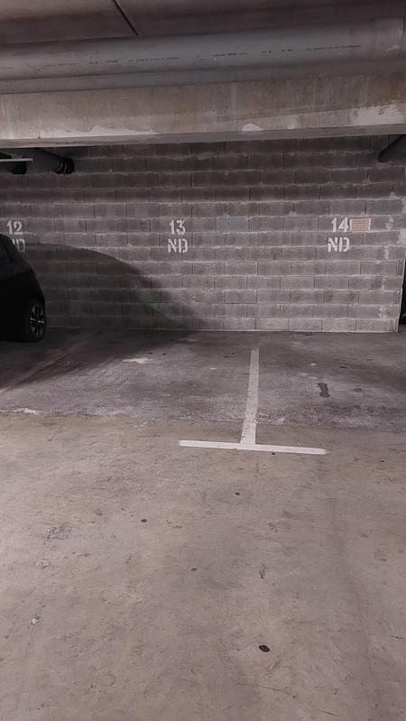 Parking / Garage - 48 m²