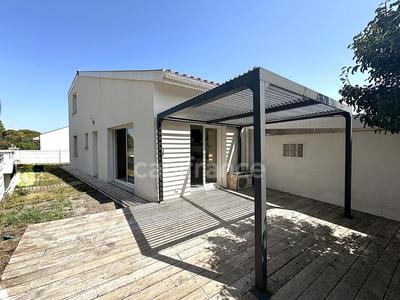 Maison - 74 m² - 3 pièces