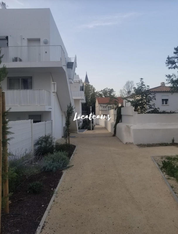 Parking / Garage - 13 m²