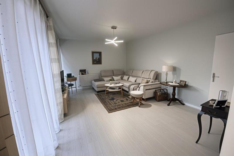 Appartement - 104 m² - 5 pièces