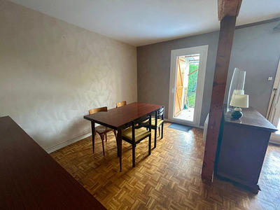 Maison - 99 m² - 6 pièces