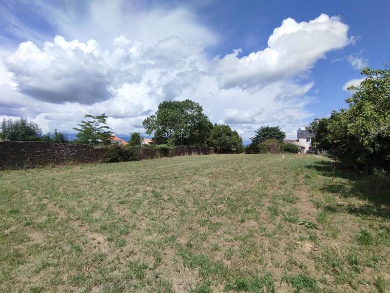 Terrain constructible - 846 m²