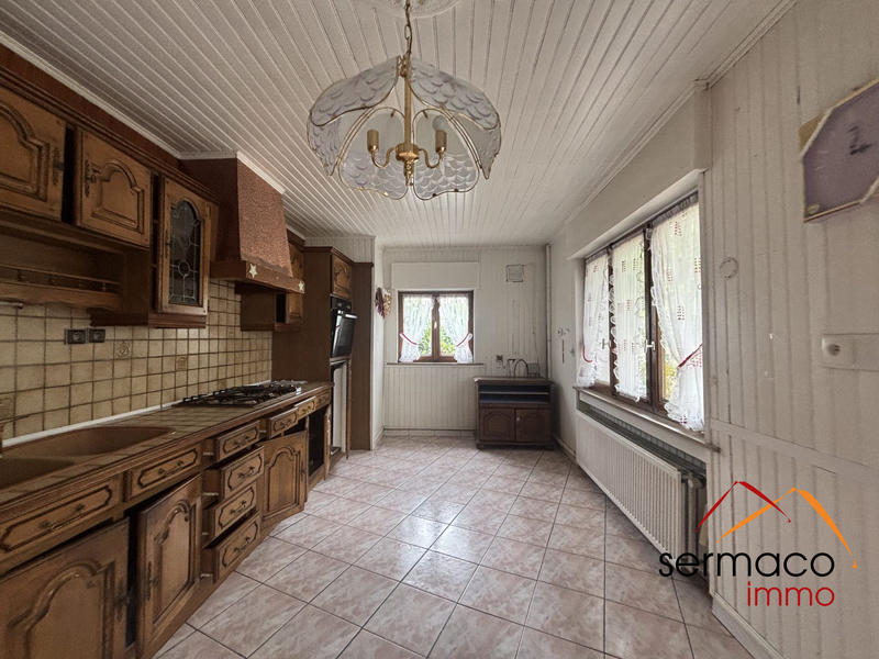 Maison - 194 m² - 9 pièces