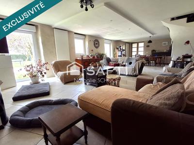 Maison - 215 m² - 7 pièces