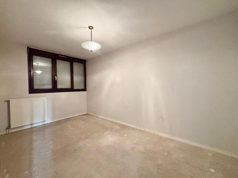 Appartement - 86 m² - 4 pièces