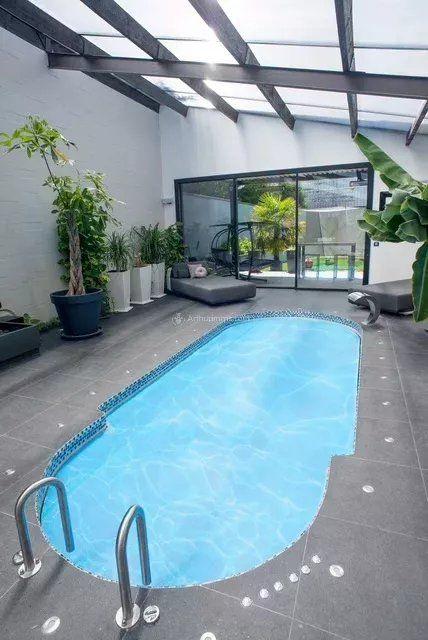 Appartement - 394 m² - 10 pièces