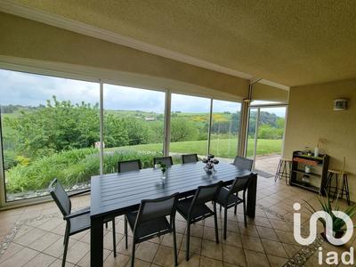 Maison - 180 m² - 7 pièces