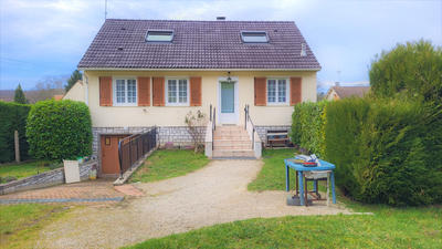 Maison - 107 m² - 7 pièces