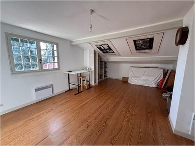 Villa - 227 m² - 6 pièces