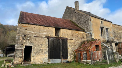 Propriété - 121 m² - 5 pièces