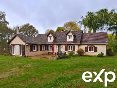 Maison traditionnelle - 112 m² - 6 pièces