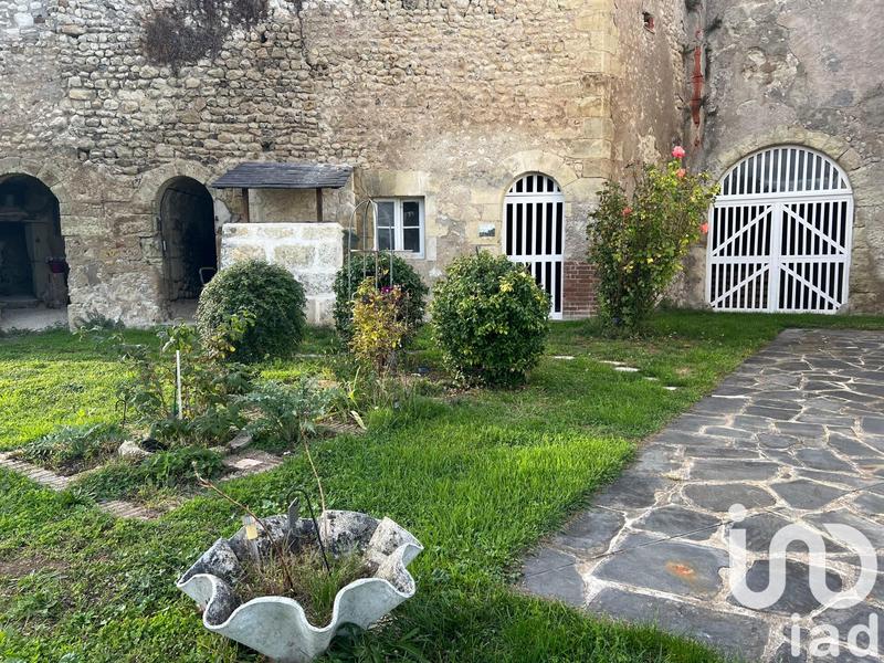 Maison - 201 m² - 7 pièces