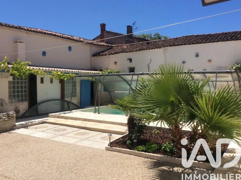 Maison de village - 243 m² - 9 pièces