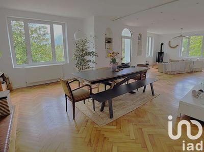 Maison - 175 m² - 8 pièces