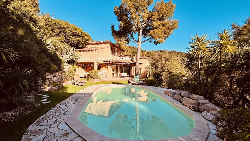 Villa - 140 m² - 5 pièces