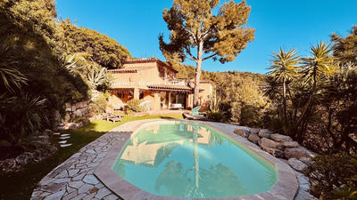 Villa - 140 m² - 5 pièces