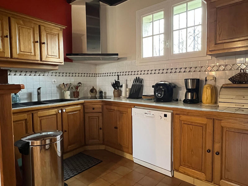 Maison - 250 m² - 8 pièces