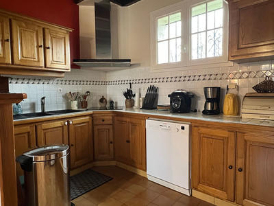 Maison - 250 m² - 8 pièces