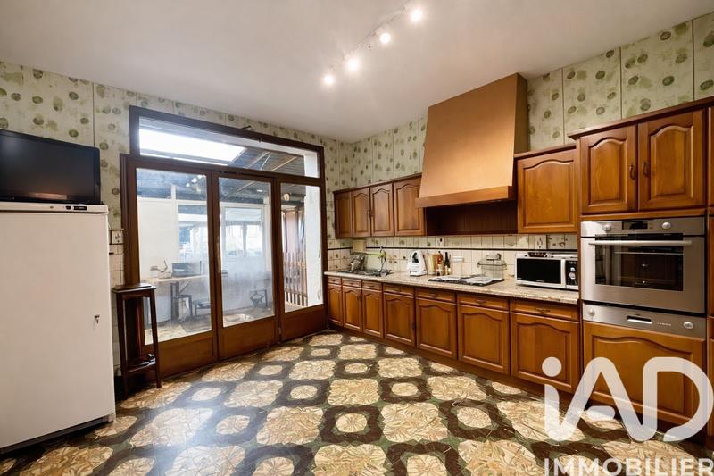 Maison - 222 m² - 4 pièces