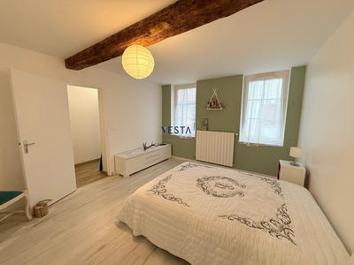 Appartement - 77 m² - 2 pièces