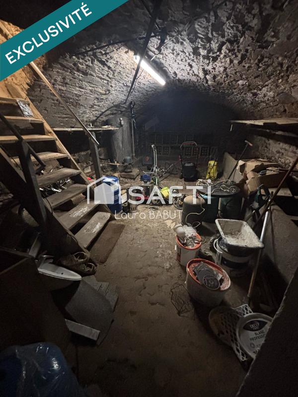 Maison - 140 m² - 5 pièces