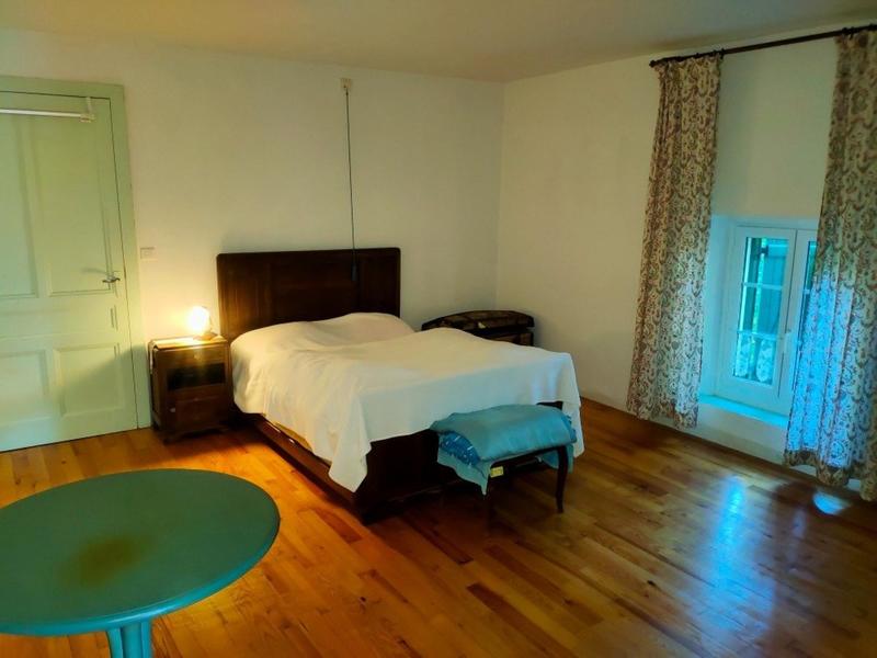 Maison - 241 m² - 8 pièces