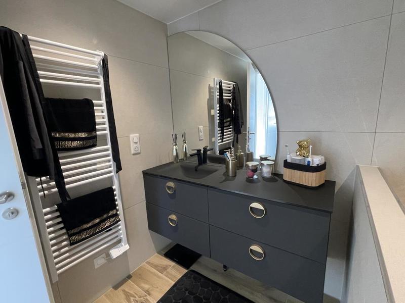 Maison - 111 m² - 5 pièces