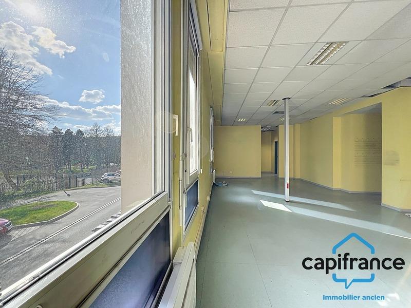 Local commercial - 280 m² - 7 pièces