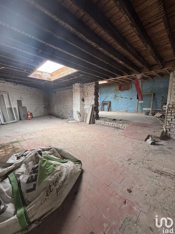 Maison - 445 m² - 3 pièces