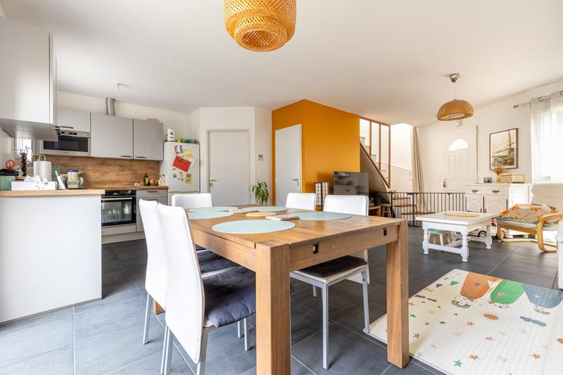 Maison - 88 m² - 4 pièces