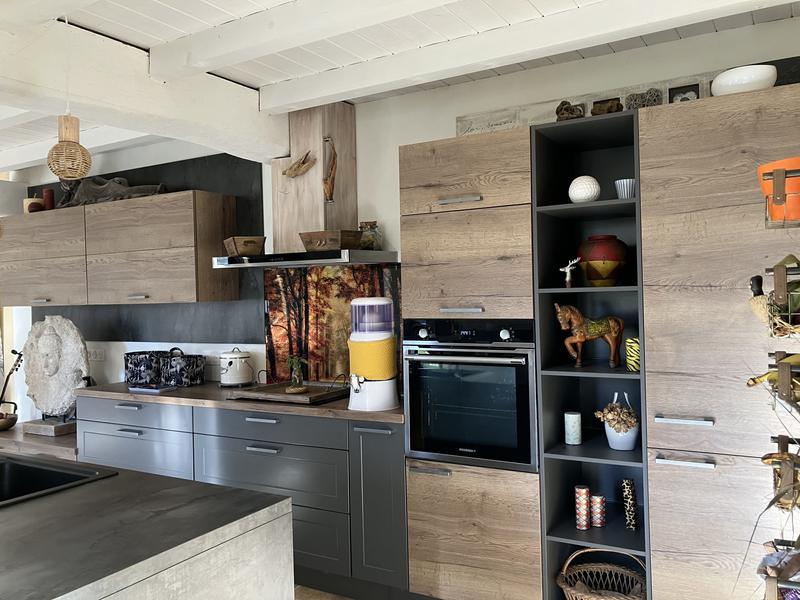 Maison traditionnelle - 179 m² - 10 pièces