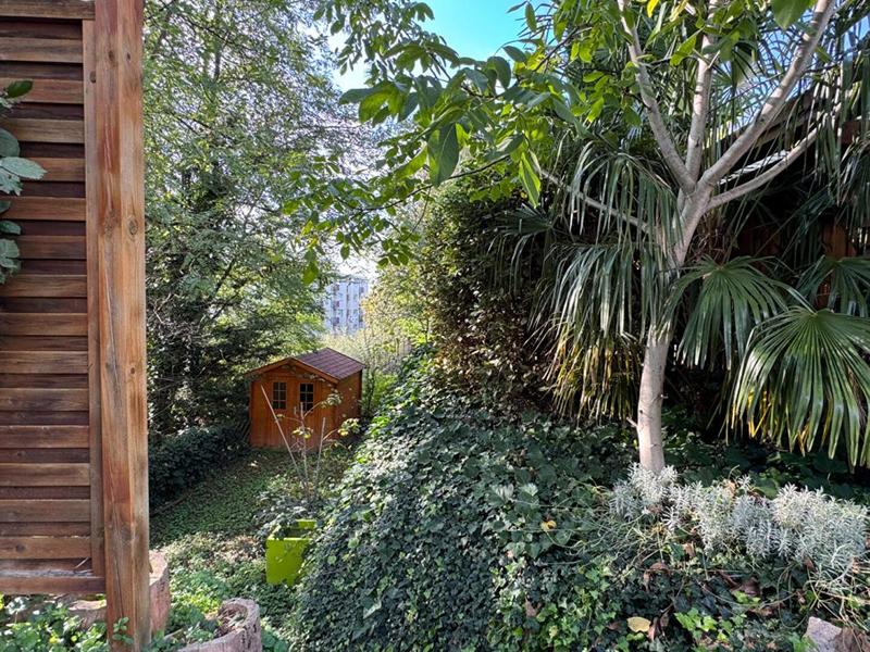 Maison - 182 m² - 8 pièces