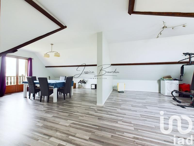 Maison - 260 m² - 7 pièces