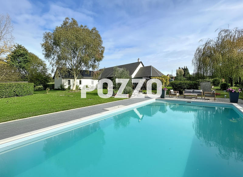 Maison - 215 m² - 6 pièces