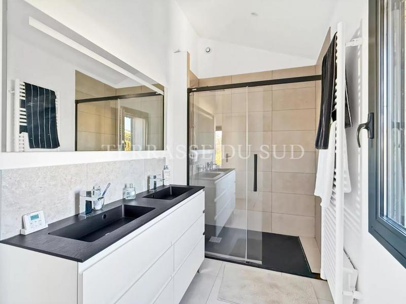 Maison - 171 m² - 6 pièces