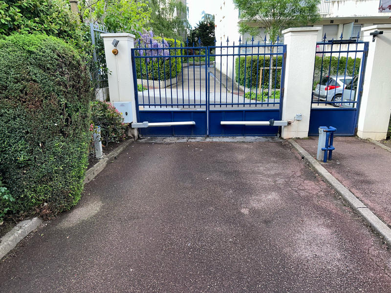 Parking / Garage - 12 m²