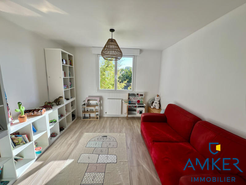 Maison - 200 m² - 7 pièces