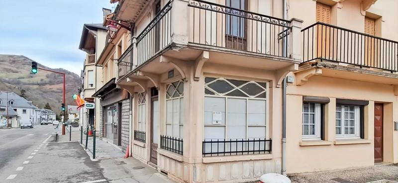 Maison - 99 m² - 16 pièces