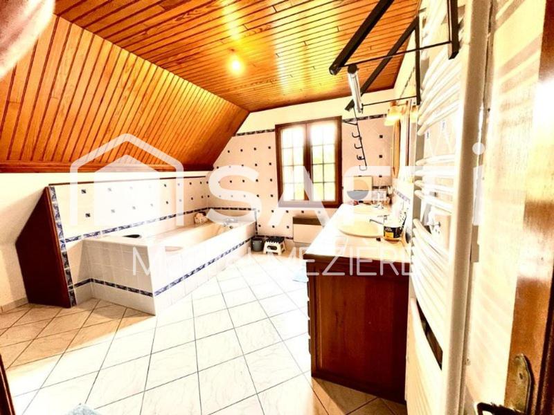 Maison - 180 m² - 7 pièces