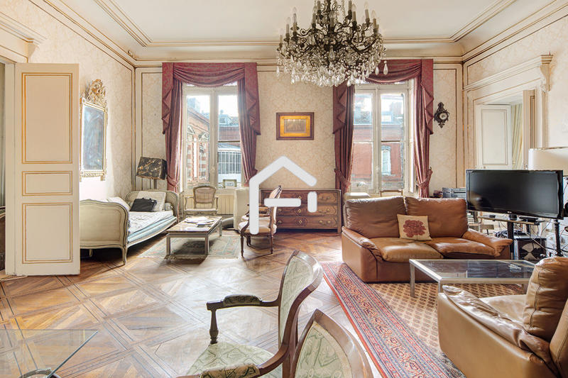 Appartement - 181 m² - 5 pièces