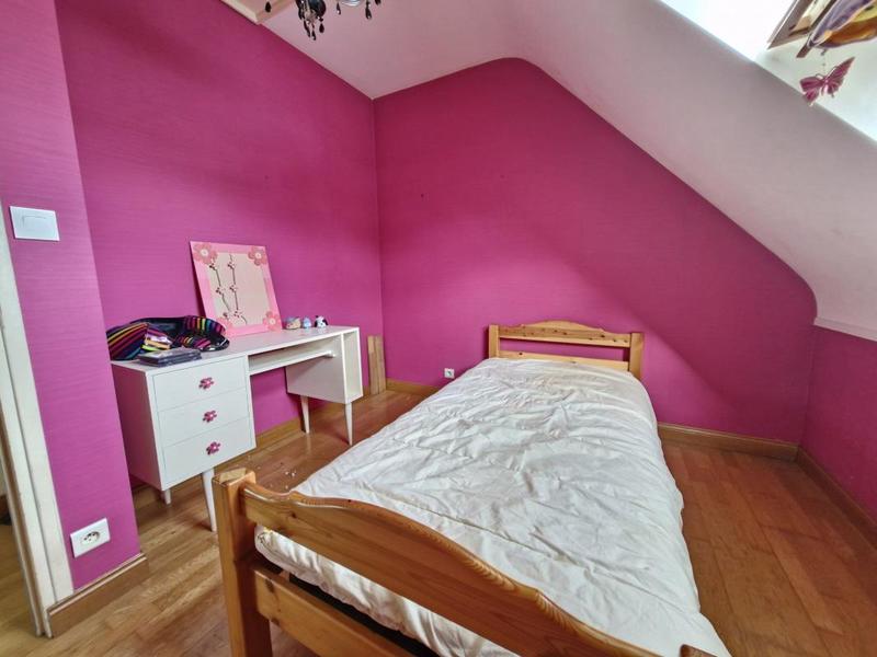 Maison - 92 m² - 5 pièces